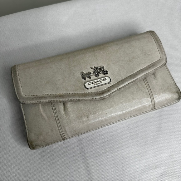 Coach Madison Envelope Wallet Clutch - Picture 2 of 11